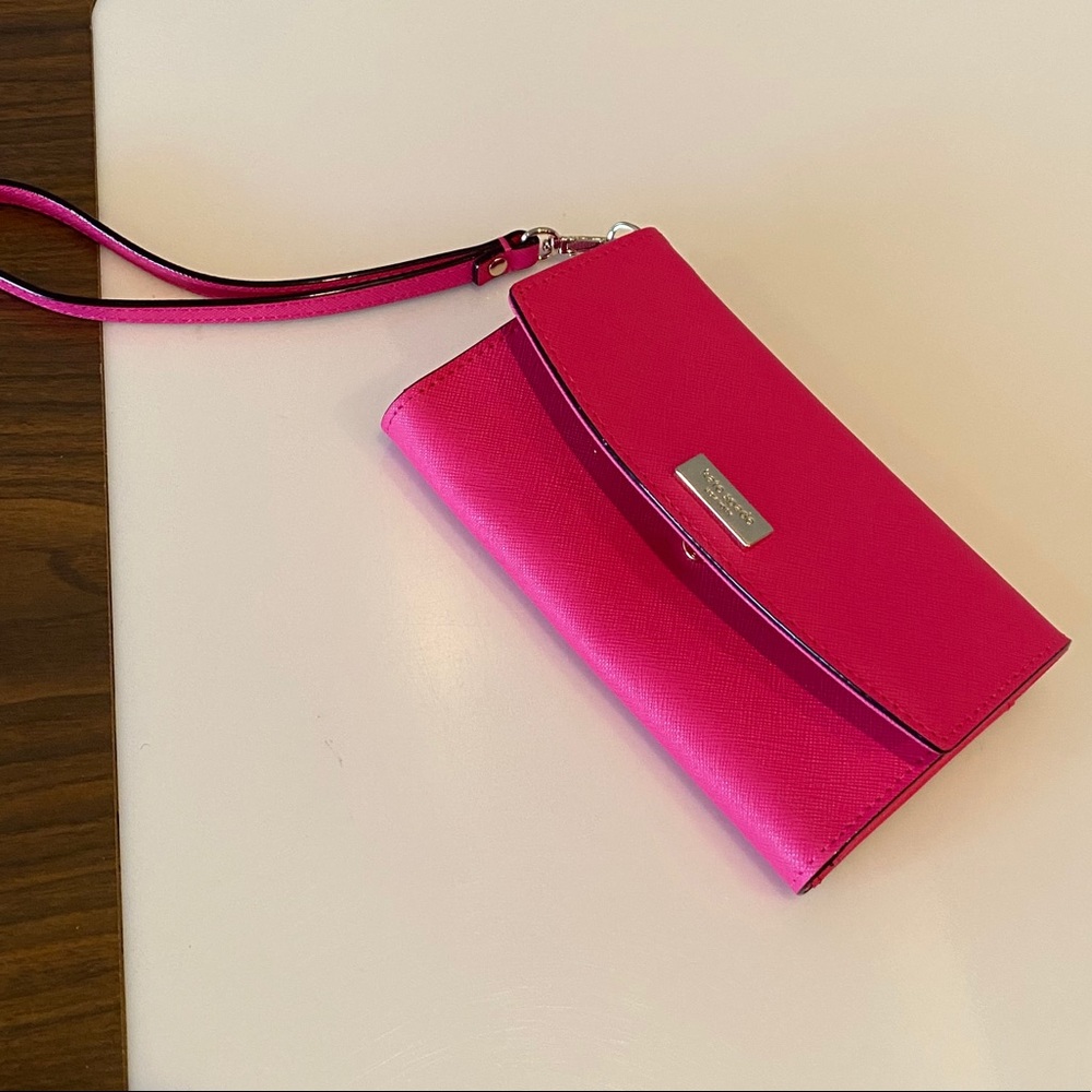 Kate Spade Laurel Way iPhone Wristlet.